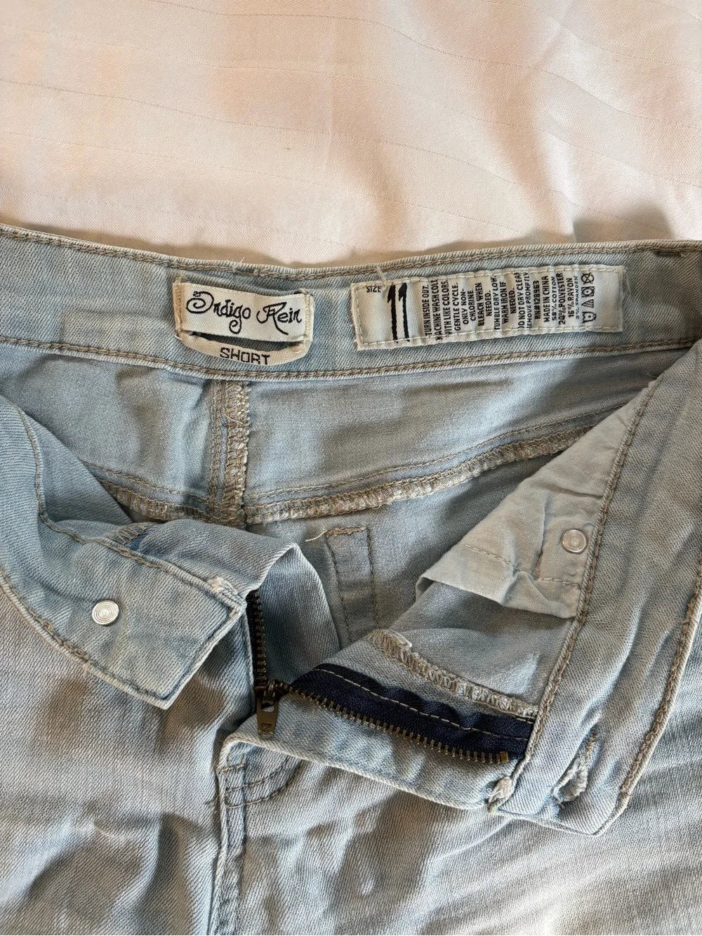 Light Wash Denim Women’s Shorts - indigo rein